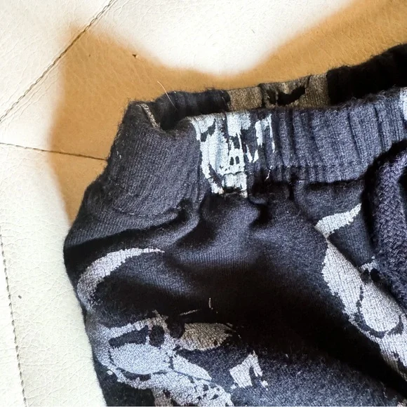 Portage & Main 🇨🇦 • Bummies - Picture 3 of 4